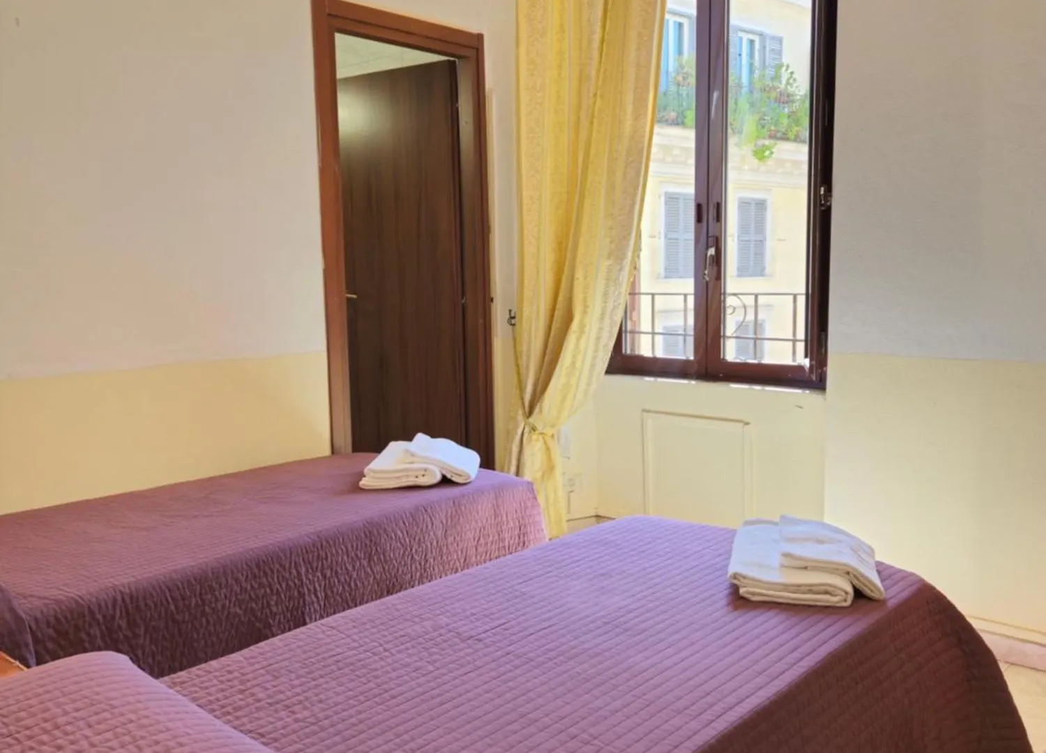 Hotel Azzurra 로마