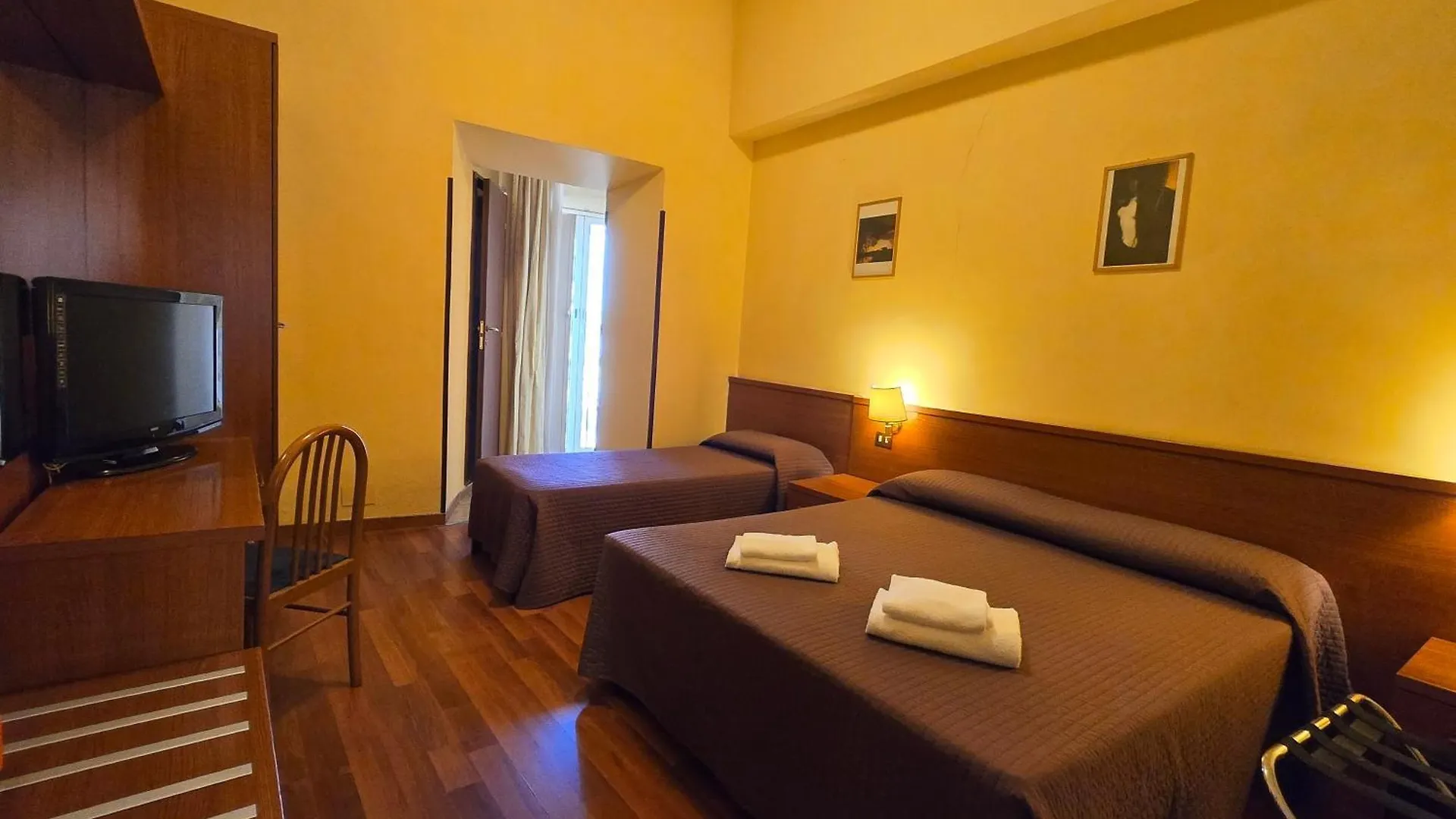 Hotel Azzurra 로마 2*,