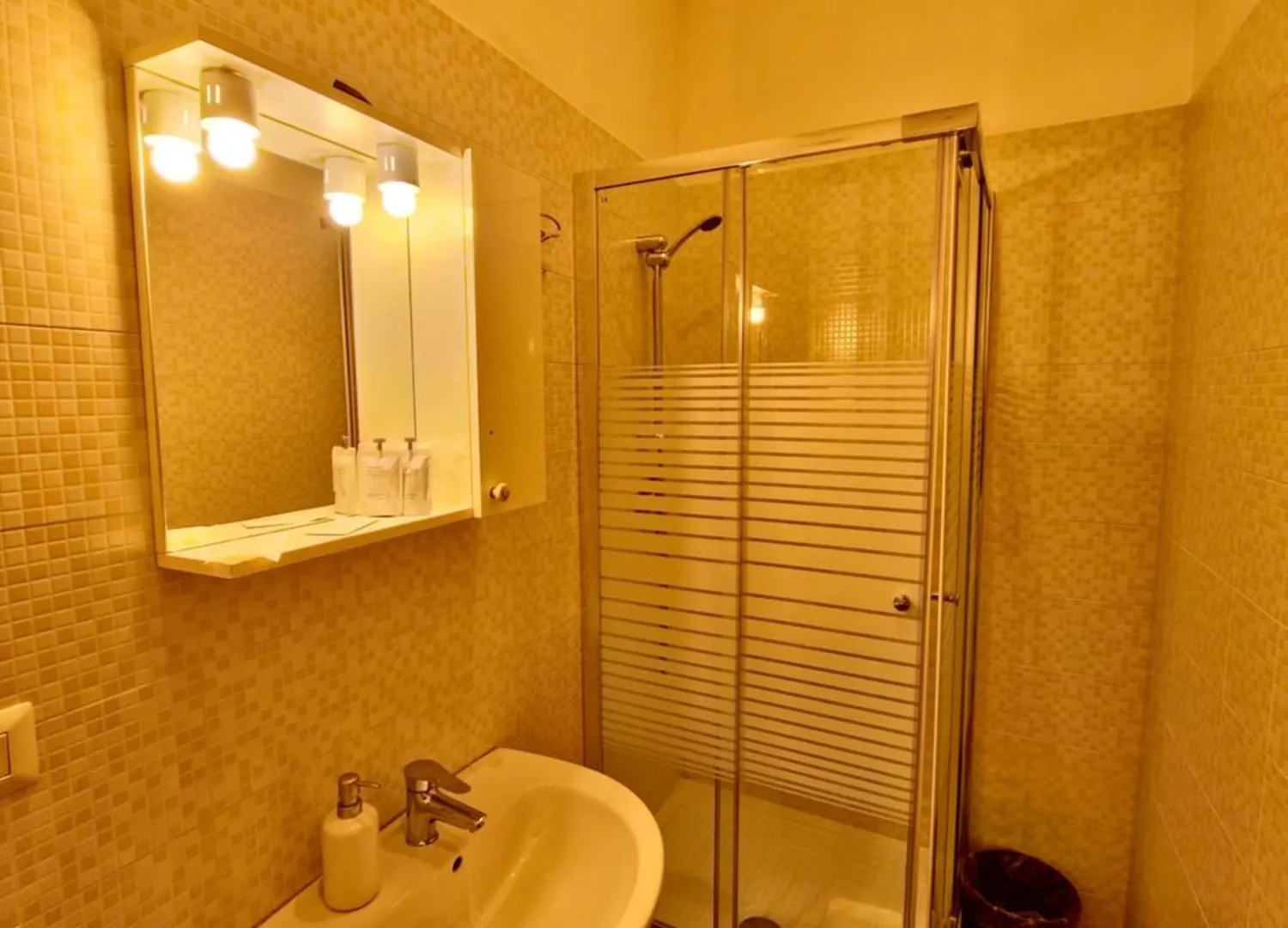 Hotel Azzurra 로마